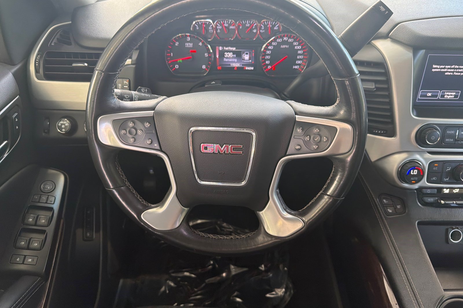 Used 2016 GMC Yukon SLT w/ Open Road Package AWD/4WD image 18