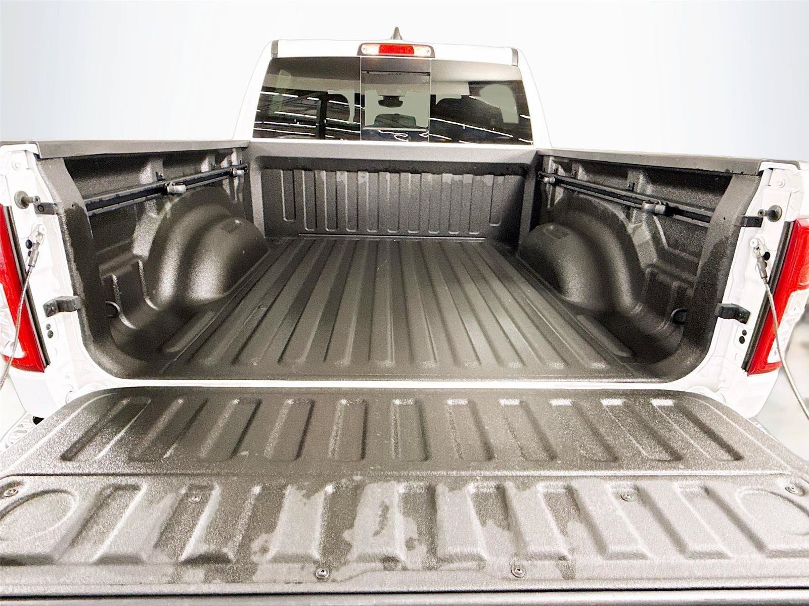 Used 2023 RAM 1500 Big Horn AWD/4WD image 17