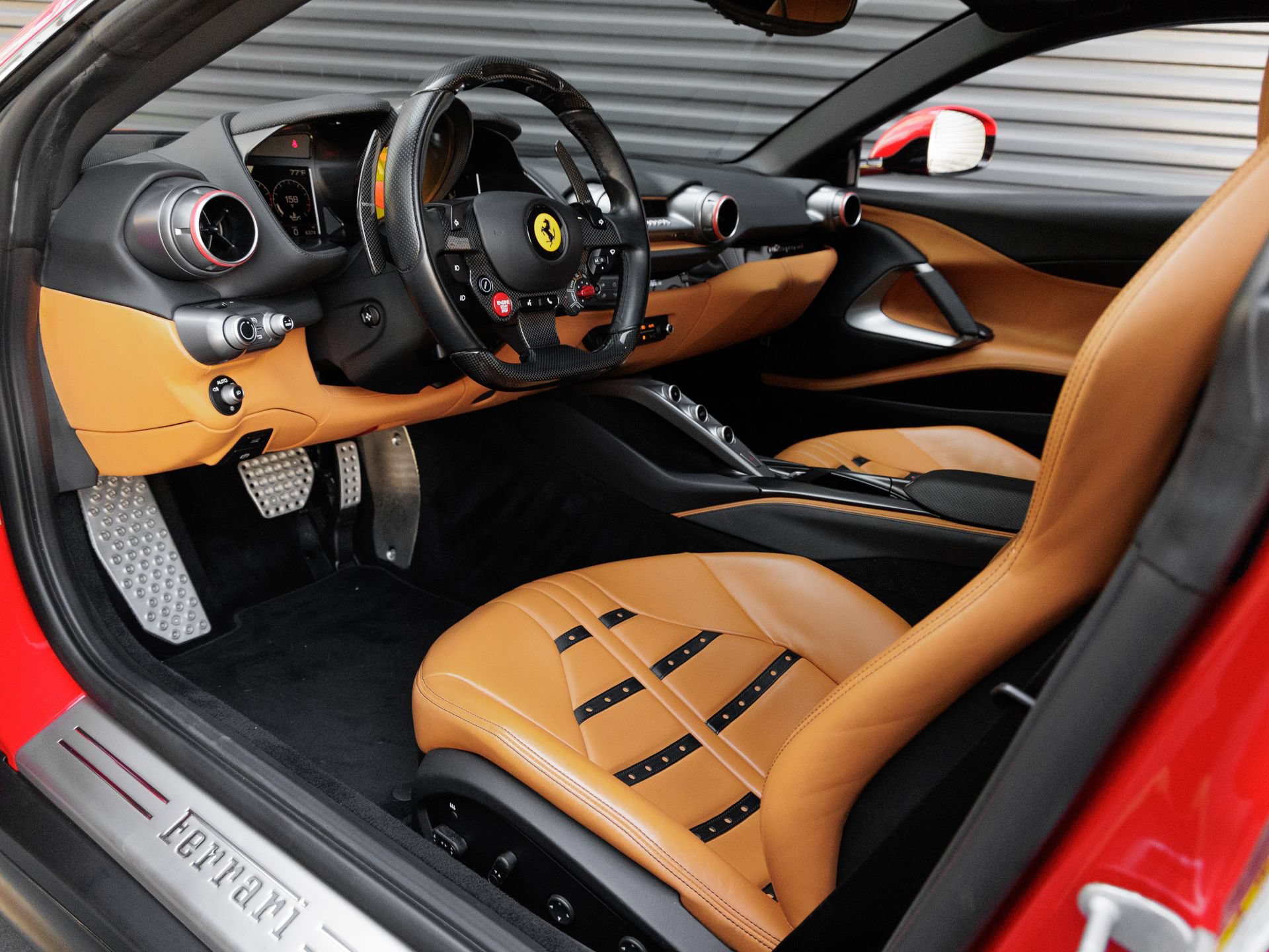 Used 2019 Ferrari 812 Superfast RWD image 4