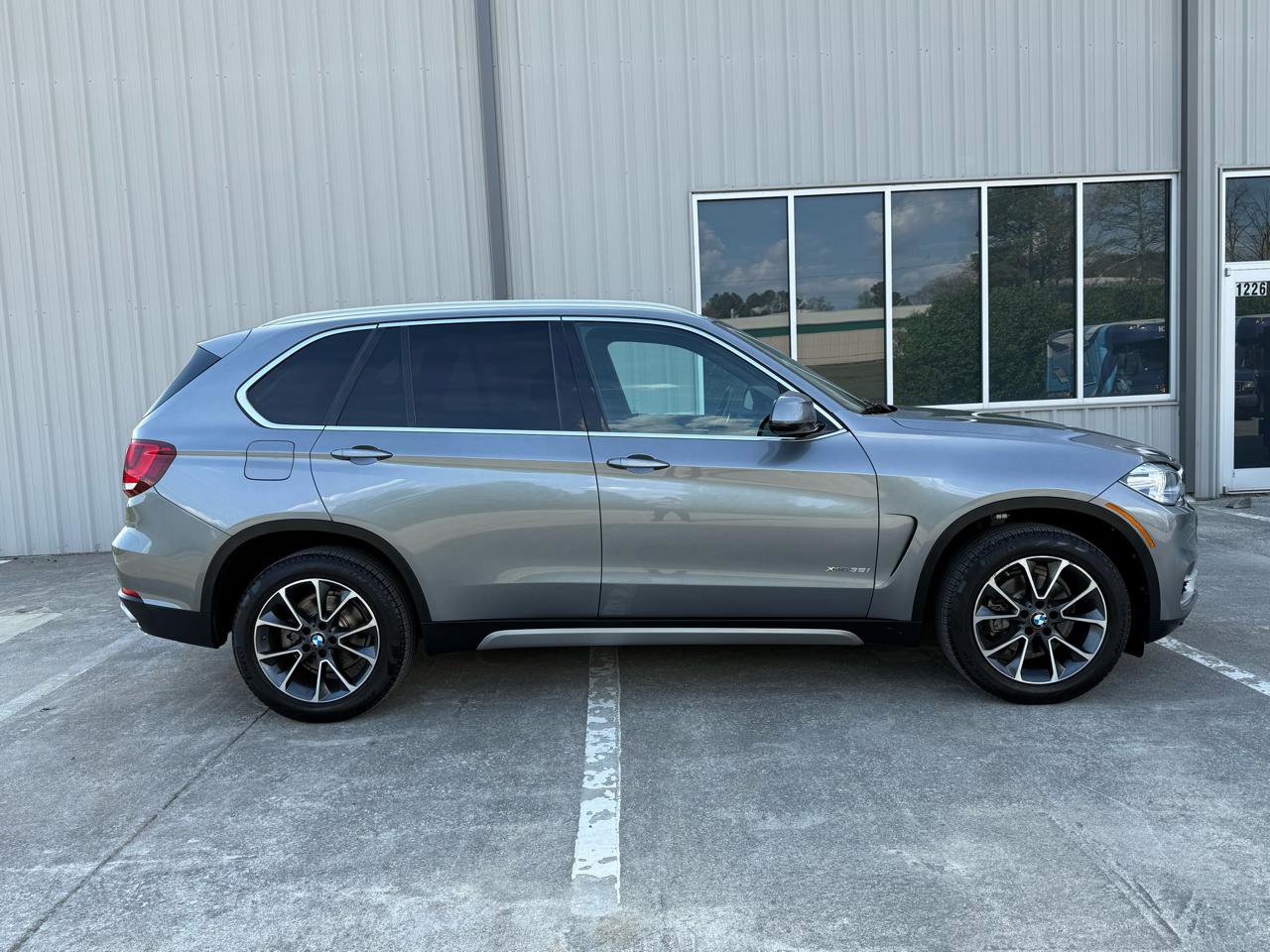 Used 2018 BMW X5 xDrive35i image 4