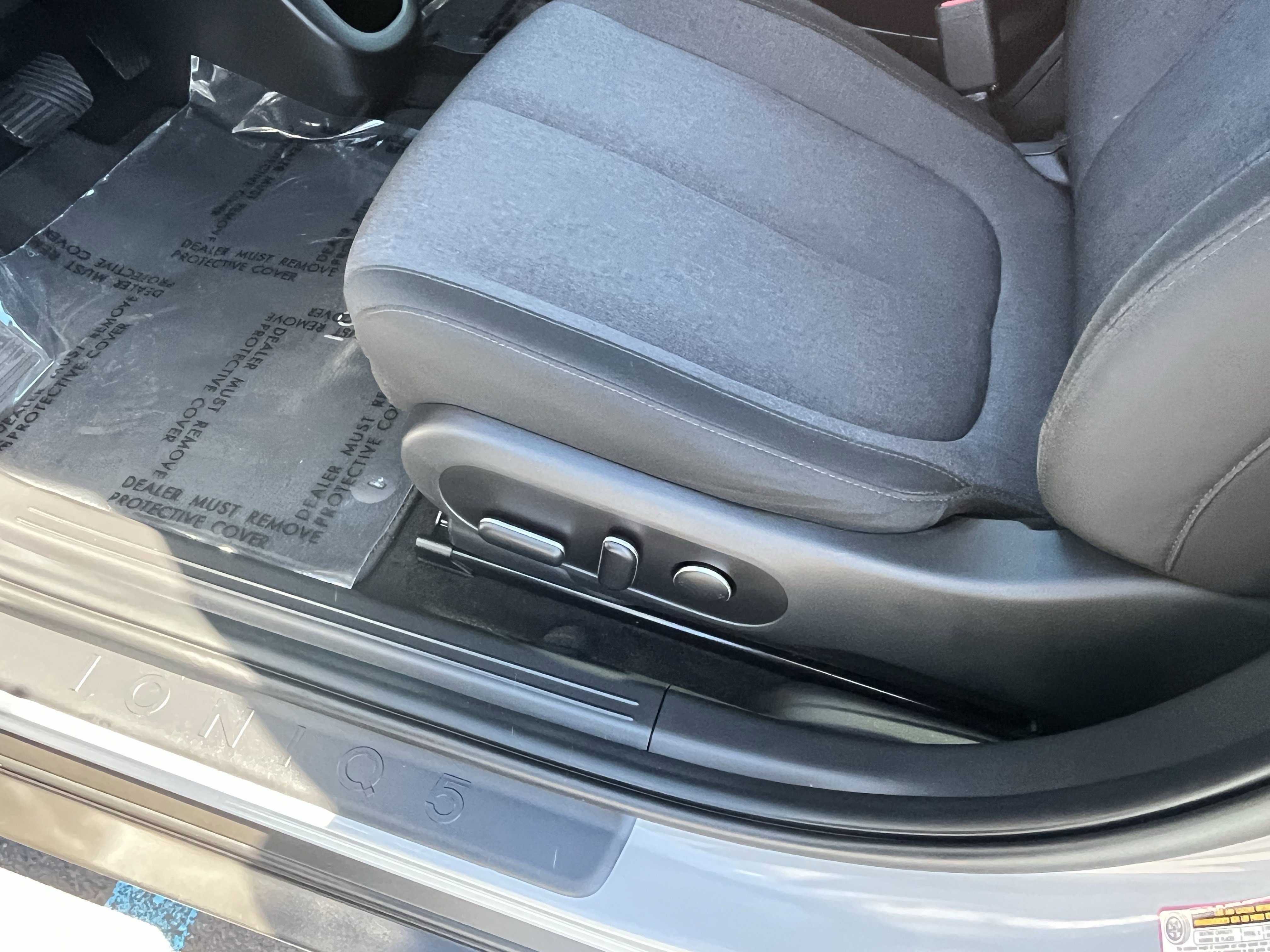 Certified 2024 Hyundai Ioniq 5 SE image 17