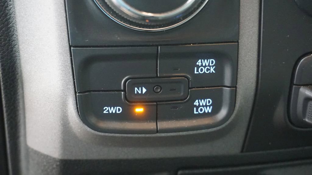 Used 2016 RAM 1500 Express image 29