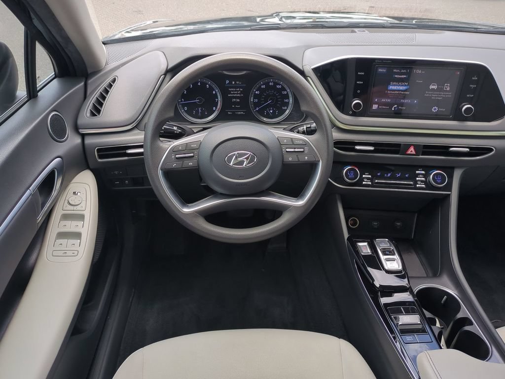 Used 2021 Hyundai Sonata SEL w/ Preferred Accessory Package FWD image 16