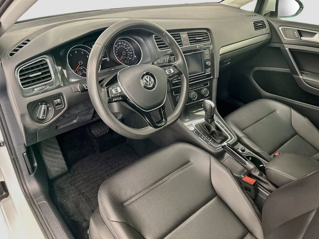 Used 2020 Volkswagen Golf 4-Door FWD image 9
