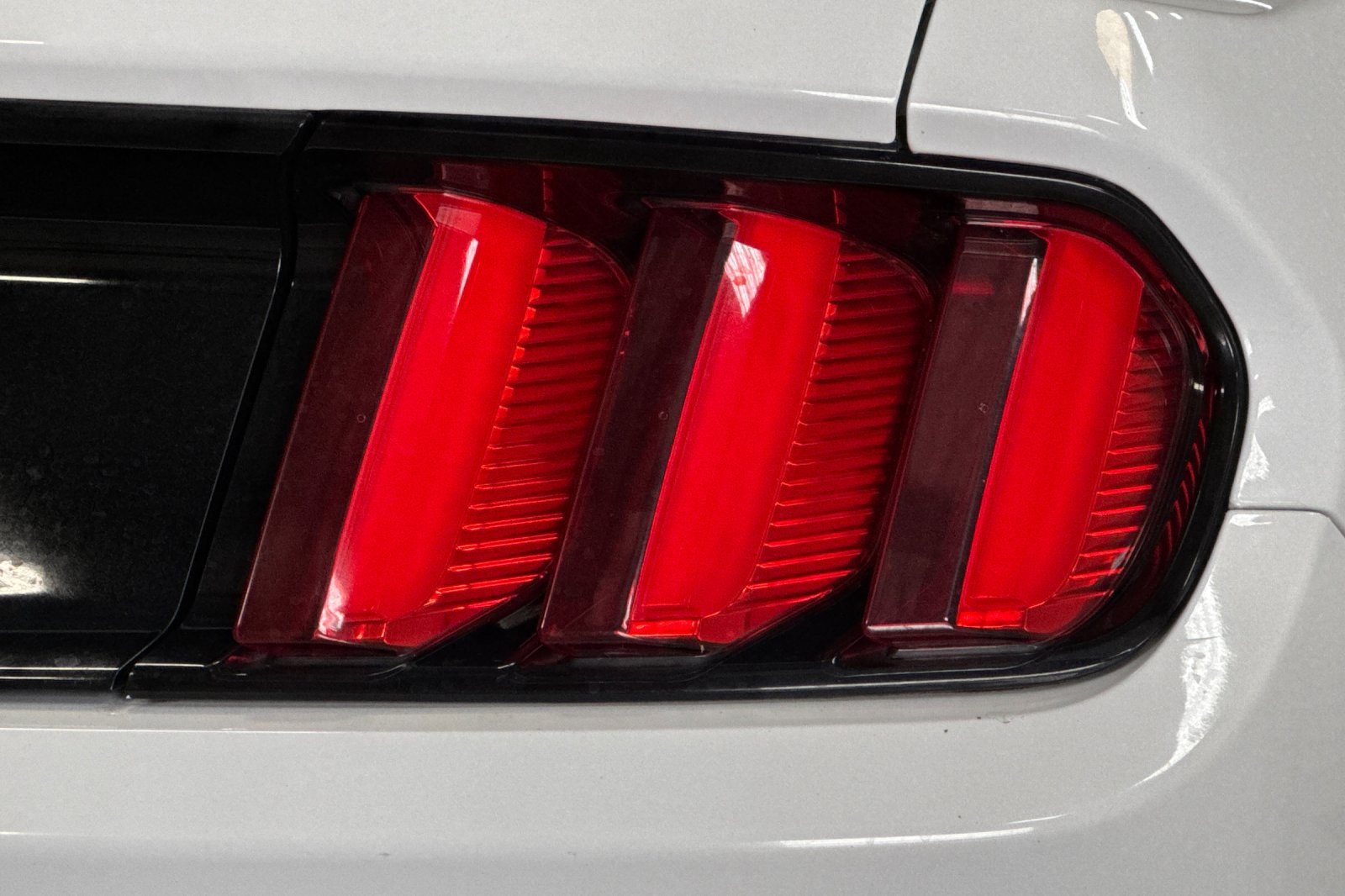 Used 2015 Ford Mustang Premium RWD image 48