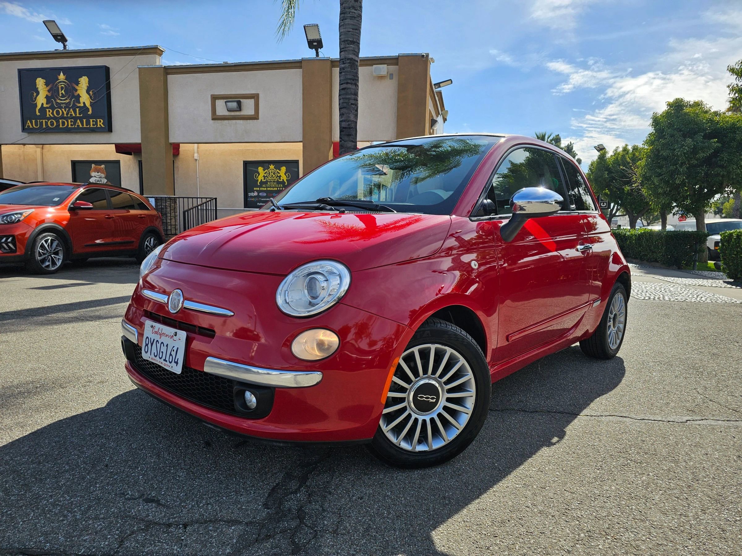 Used 2012 FIAT 500 Lounge w/ Luxury Leather Pkg image 1