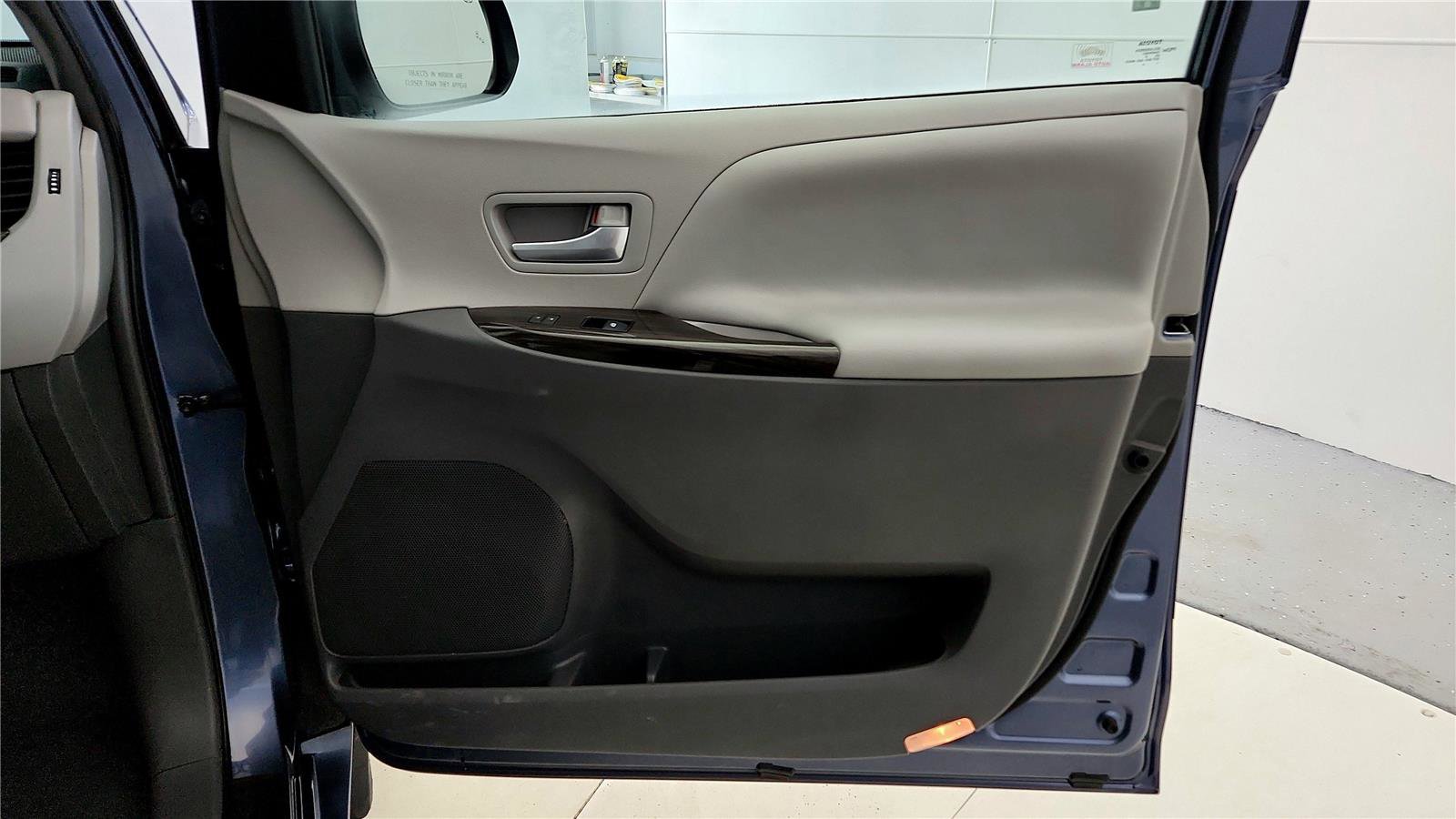 Used 2016 Toyota Sienna XLE Premium w/ Protection Package AWD/4WD image 19