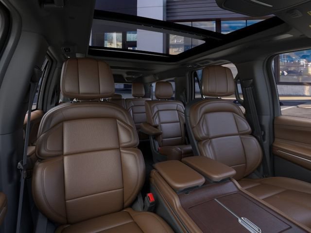 New 2026 Lincoln Navigator L Reserve AWD/4WD image 11