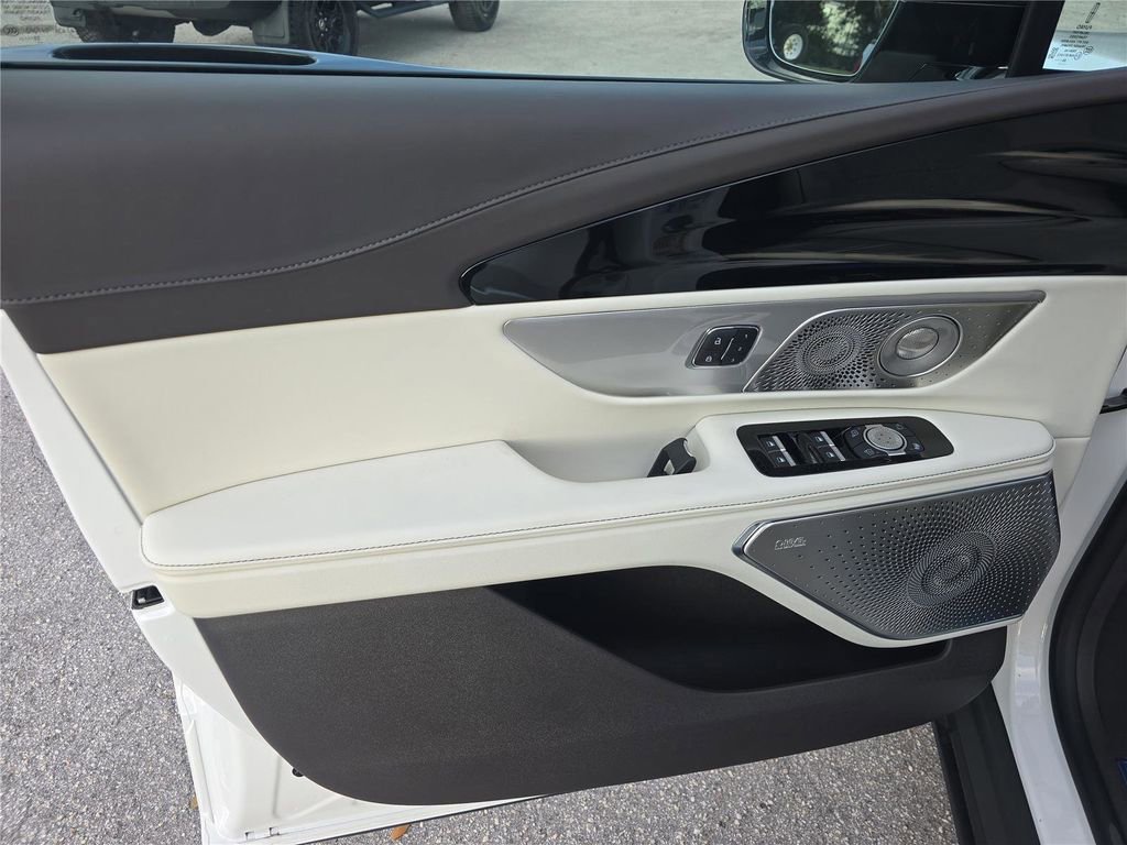 New 2026 Lincoln Nautilus Black Label image 13