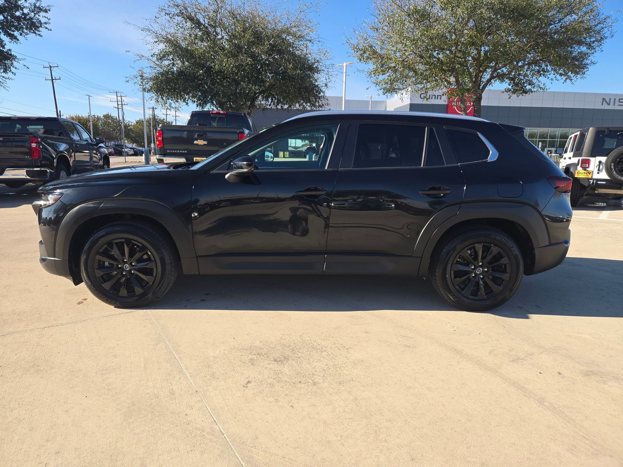 Used 2023 MAZDA CX-50 2.5 S w/ Preferred Plus Pkg image 4