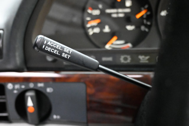 Used 1991 Mercedes-Benz 560 SEL image 65