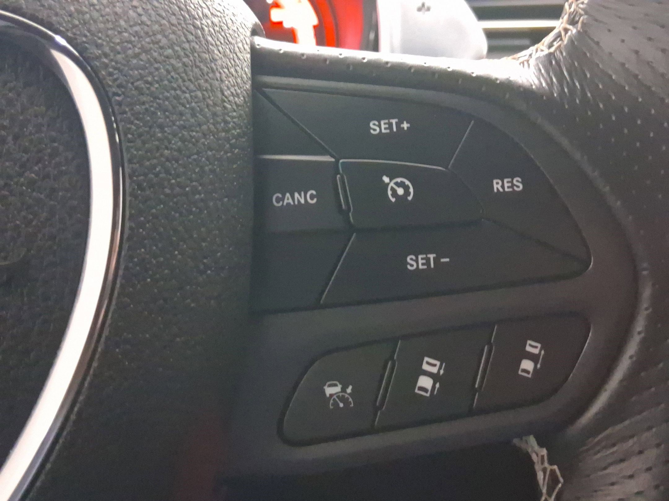 Used 2021 Dodge Durango SRT Hellcat w/ Technology Group image 21