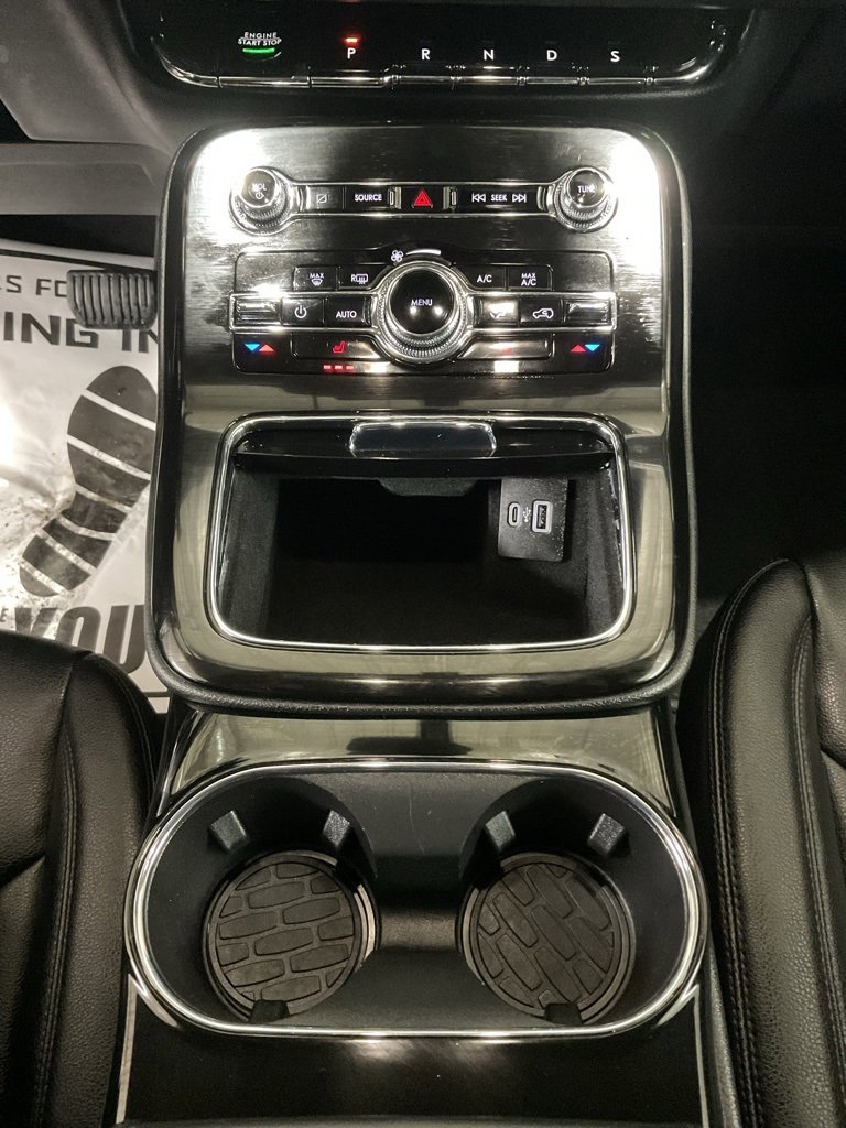 Used 2023 Lincoln Nautilus FWD image 19