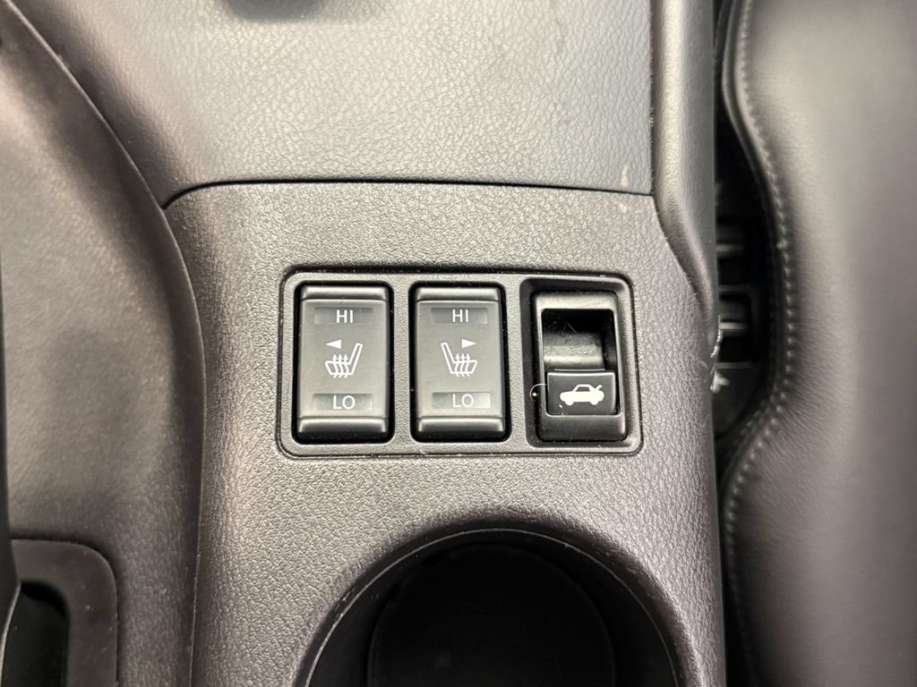Used 2024 Nissan Z Performance w/ Floor Mat Package RWD image 31