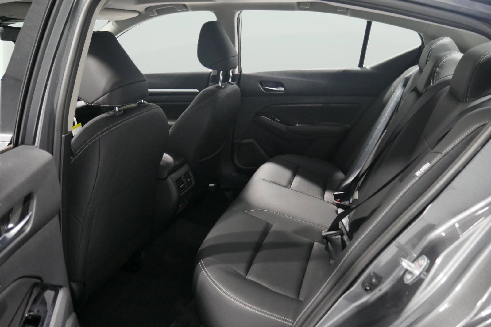 New 2025 Nissan Altima 2.5 SL image 12