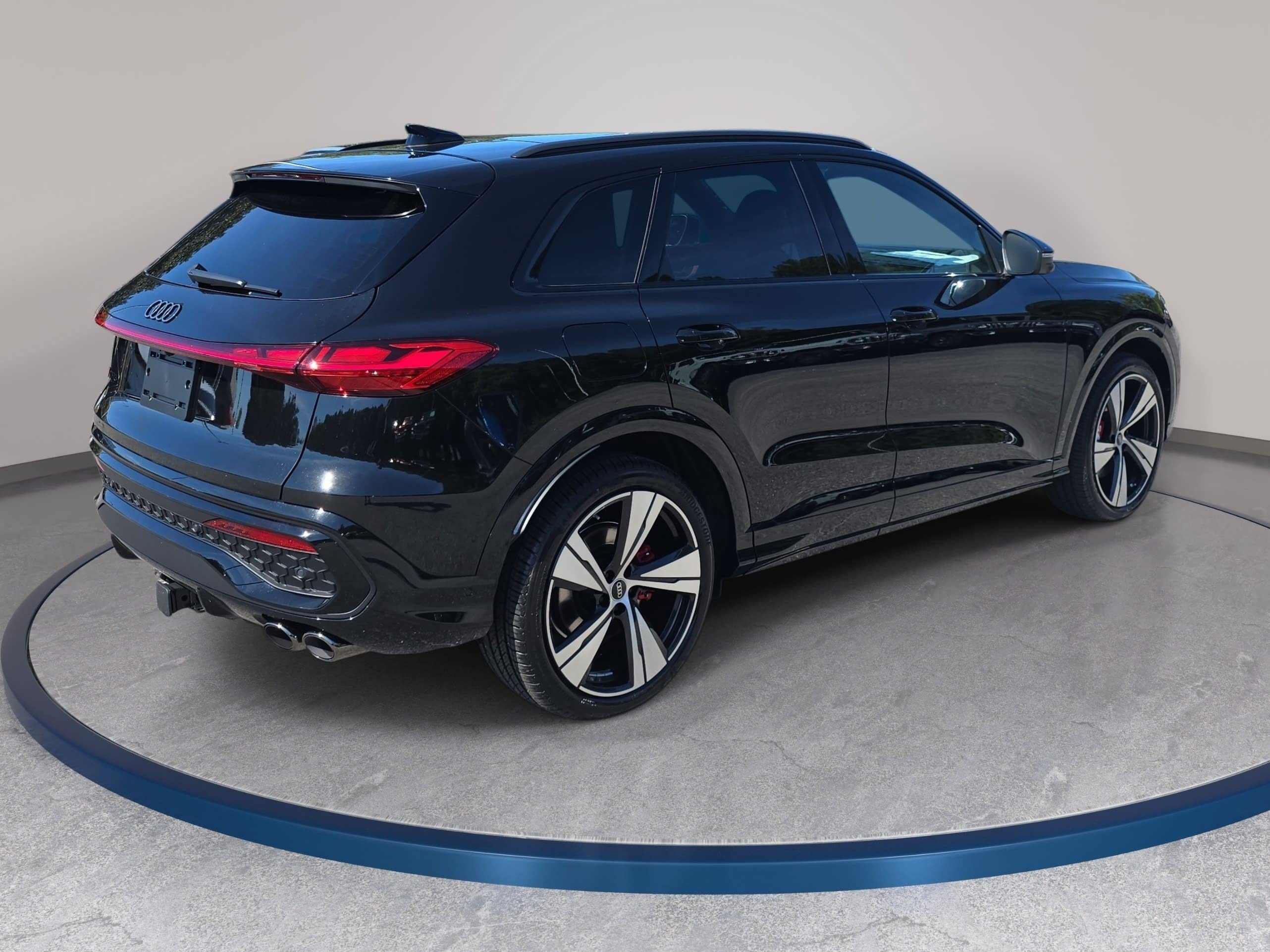 New 2026 Audi SQ5 Prestige AWD/4WD image 5