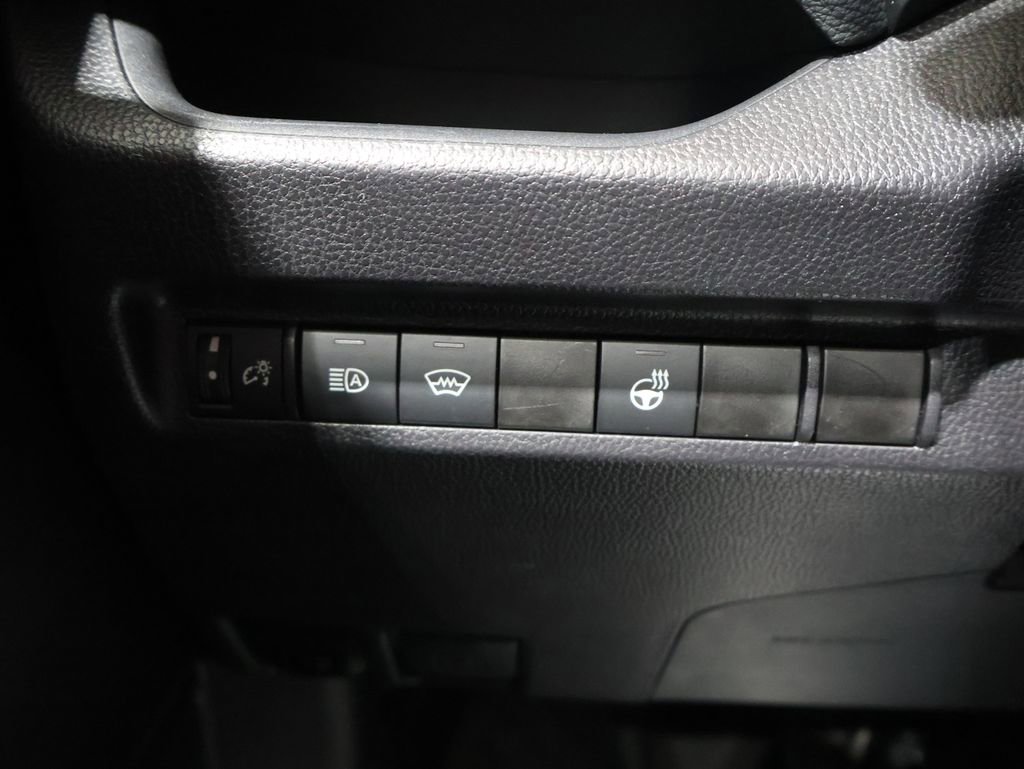 Used 2024 Toyota RAV4 XLE image 34