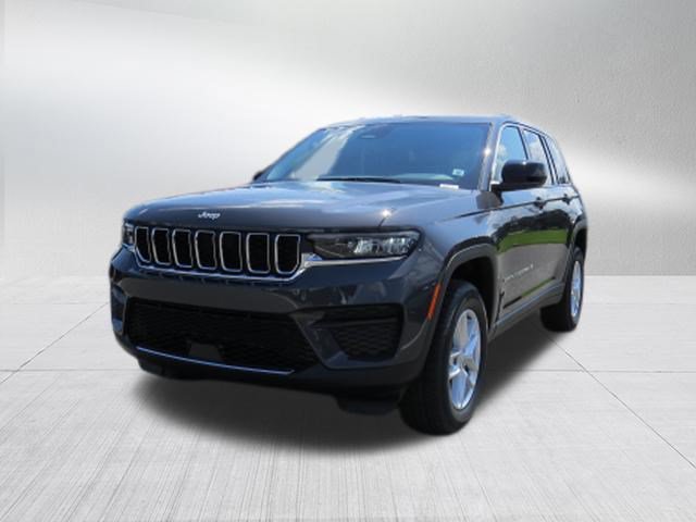 New 2026 Jeep Grand Cherokee Laredo RWD image 8