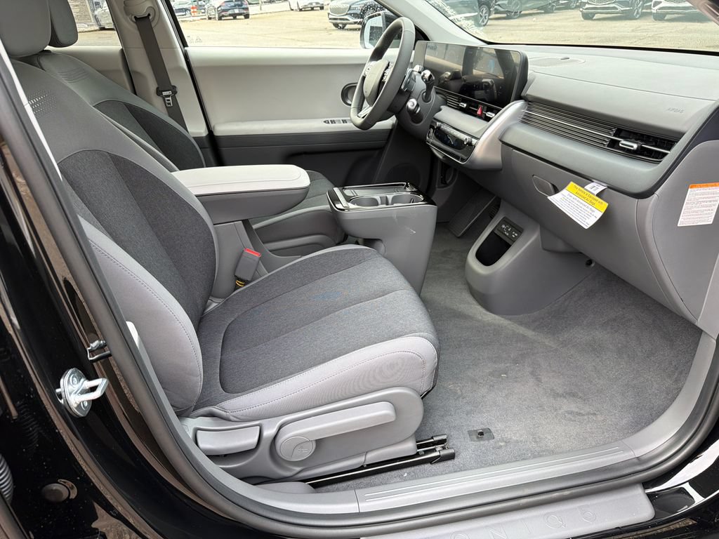 New 2026 Hyundai Ioniq 5 SE RWD image 13