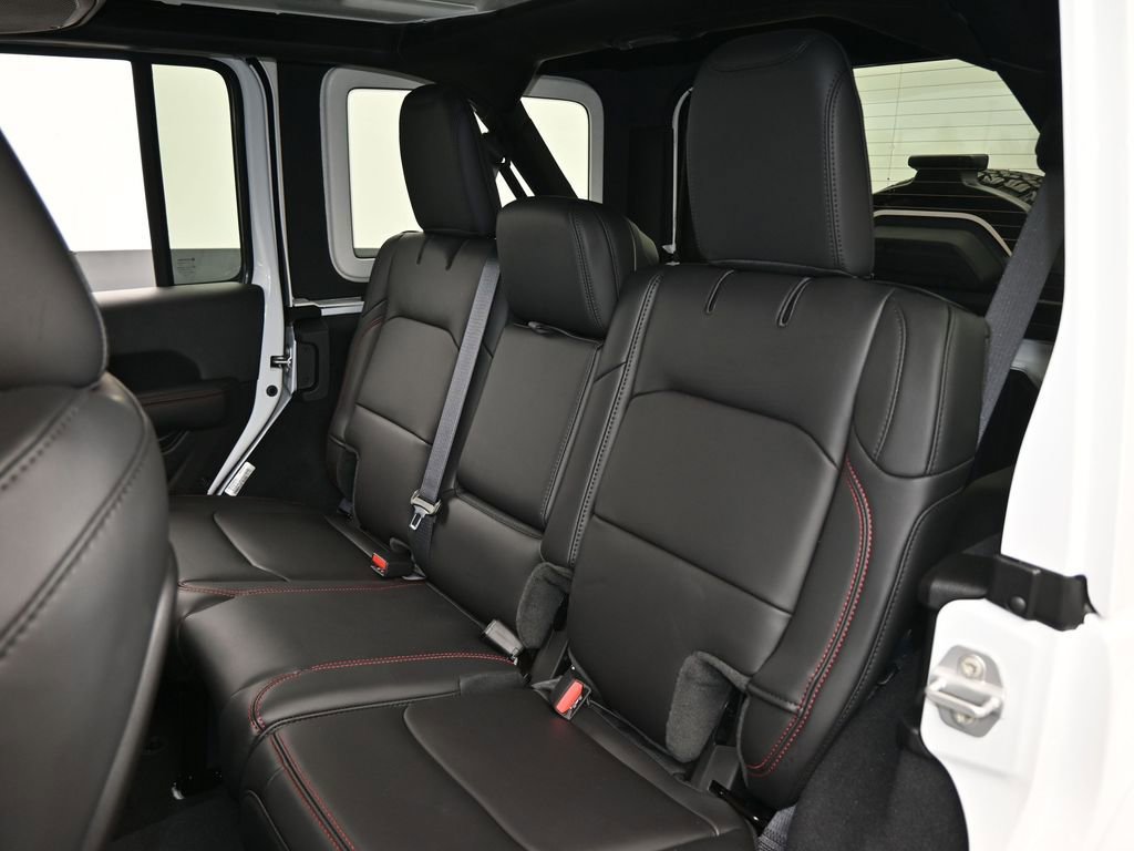 Used 2025 Jeep Wrangler Unlimited Rubicon image 28