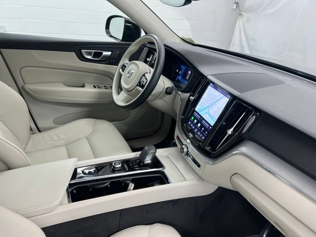 Used 2024 Volvo XC60 B5 Core w/ Protection Package Premier AWD/4WD image 25