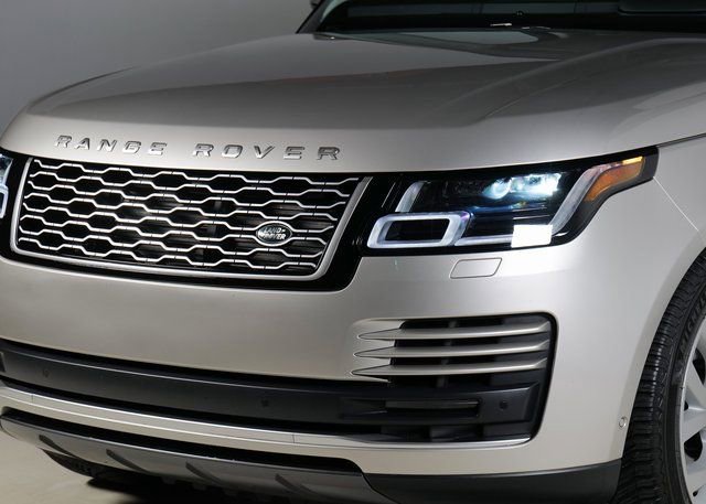 Used 2019 Land Rover Range Rover HSE image 28