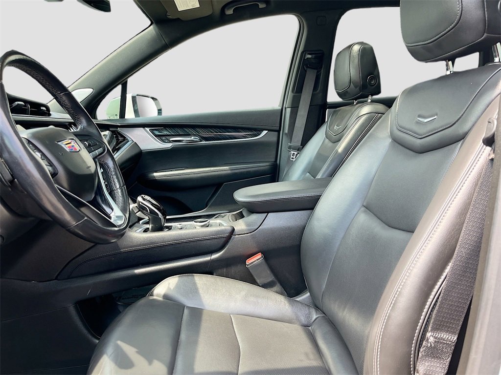 Used 2022 Cadillac XT6 Premium Luxury image 22