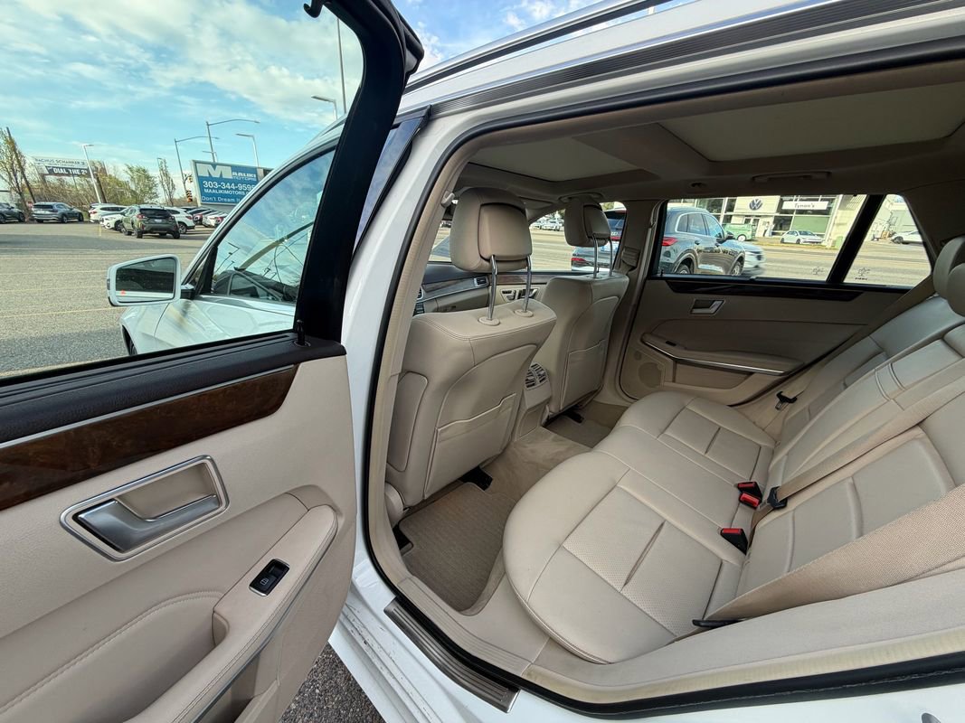 Used 2016 Mercedes-Benz E 350 4MATIC Wagon w/ Premium Package image 12