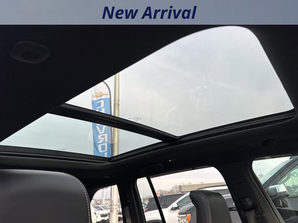 Used 2022 Jeep Grand Cherokee Overland w/ Adv Protech Group III image 7