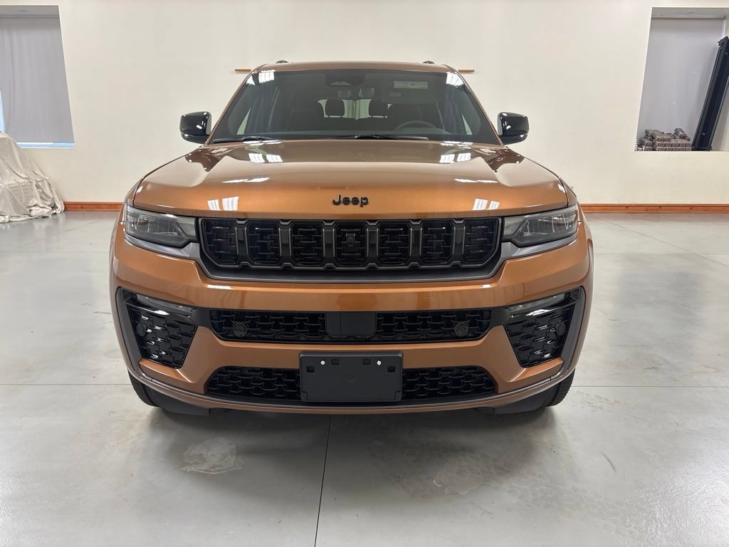 New 2026 Jeep Grand Cherokee L Limited AWD/4WD image 3