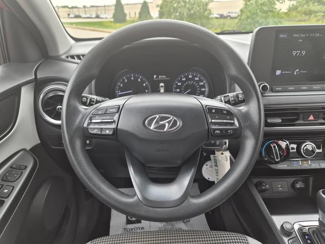 Used 2022 Hyundai Kona SE AWD/4WD image 17