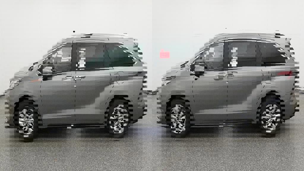 New 2026 Toyota Sienna Limited image 3
