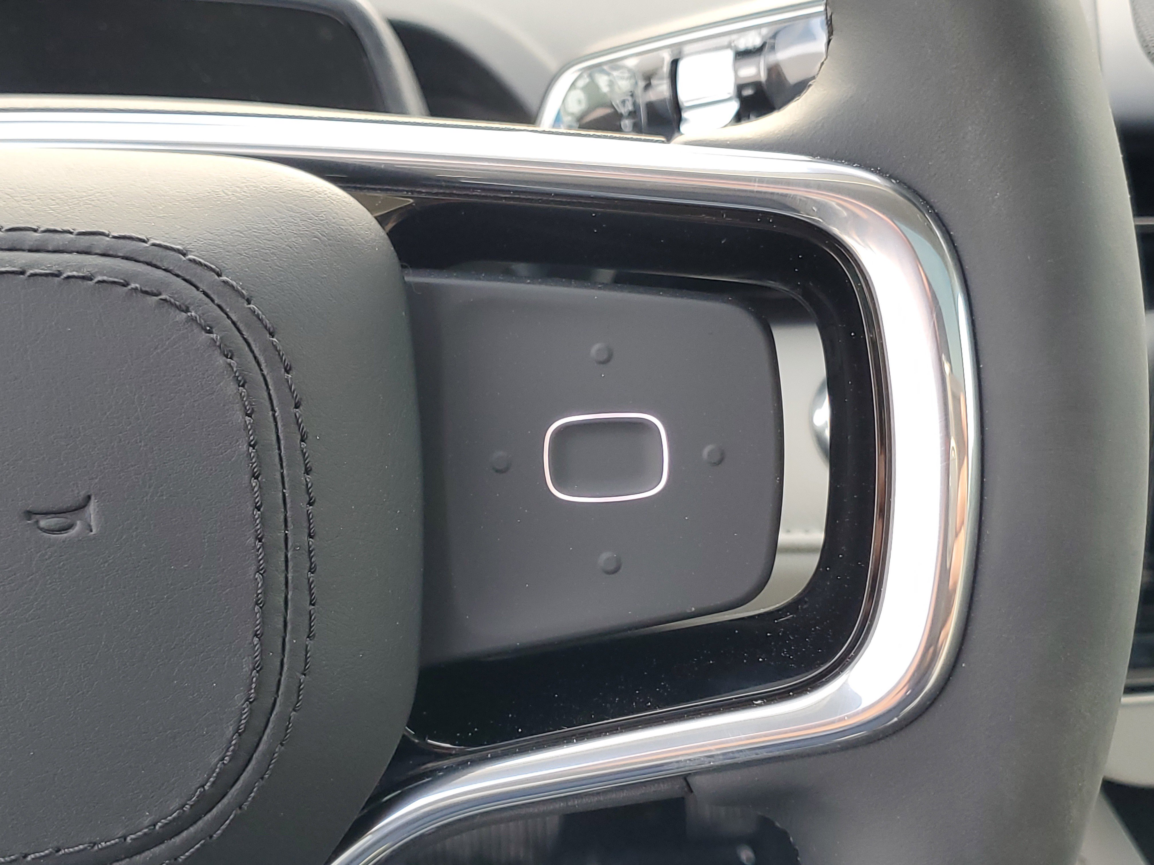 New 2026 Lincoln Nautilus Premier w/ Equipment Group 102A image 18