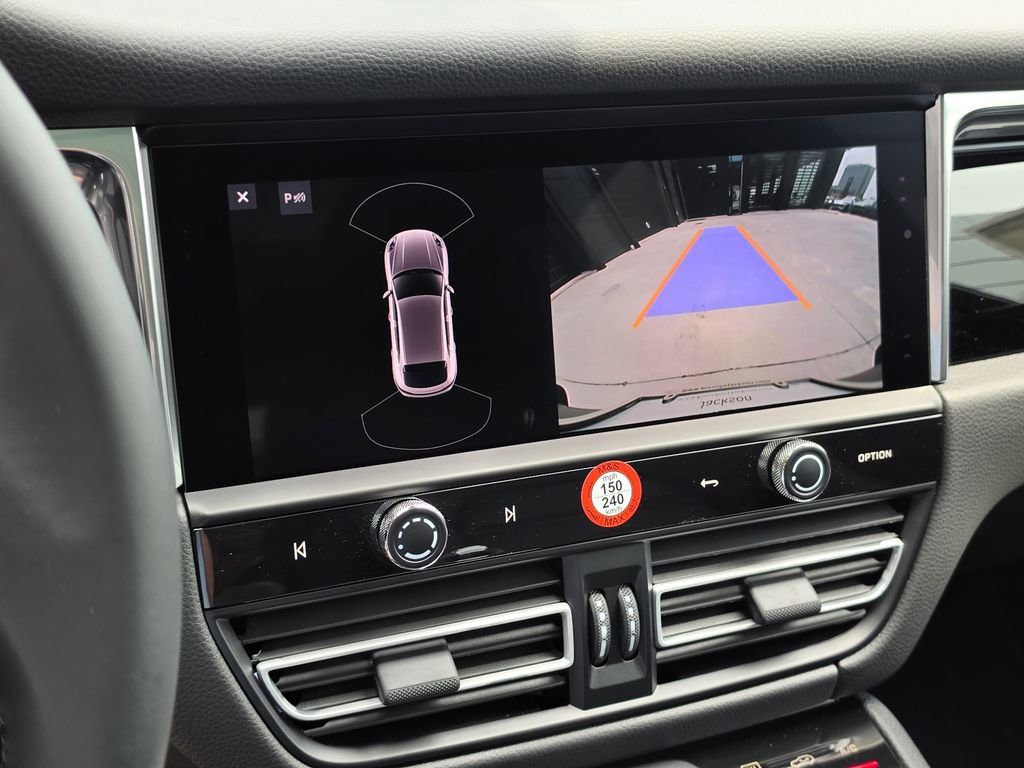 New 2026 Porsche Macan AWD/4WD image 13
