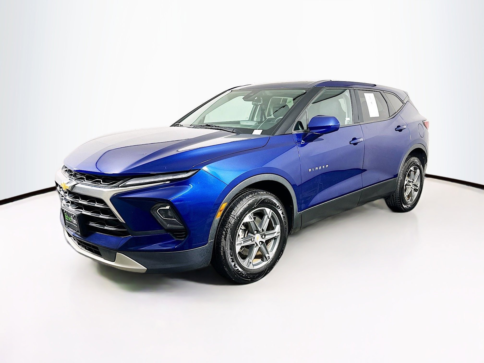 Used 2023 Chevrolet Blazer LT image 3