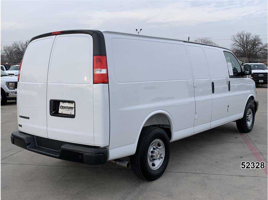 Used 2025 Chevrolet Express 2500 Extended w/ Communications Package image 2