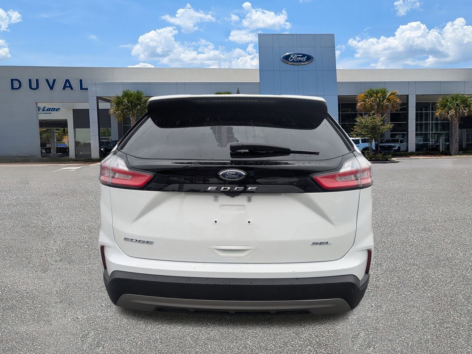 Used 2023 Ford Edge SEL image 5