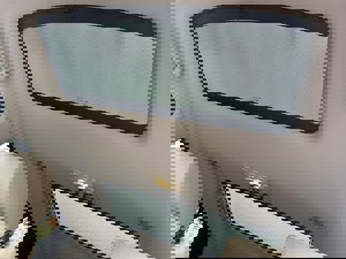 Used 2015 Land Rover LR4 HSE LUX image 31