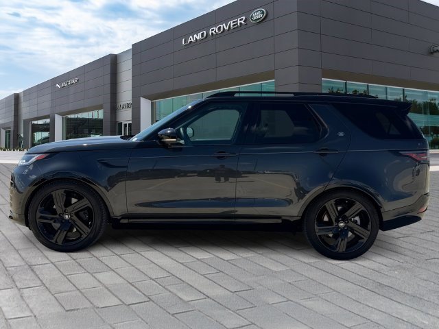 Certified 2026 Land Rover Discovery Limited Edition AWD/4WD image 2