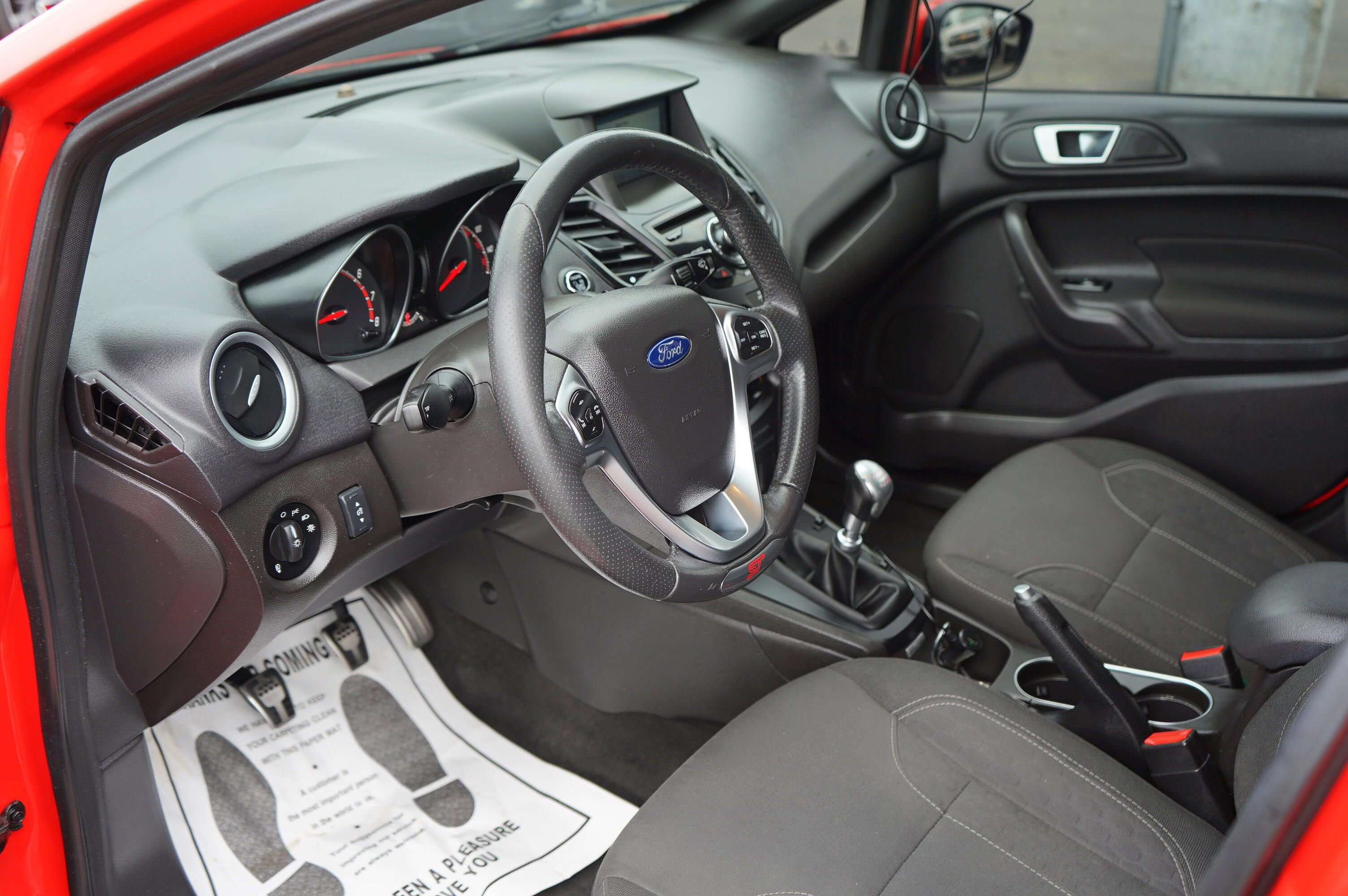 Used 2016 Ford Fiesta ST FWD image 16
