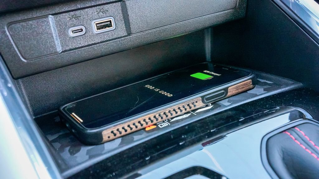 Used 2024 GMC Canyon AT4X w/ AT4X AEV Edition image 32