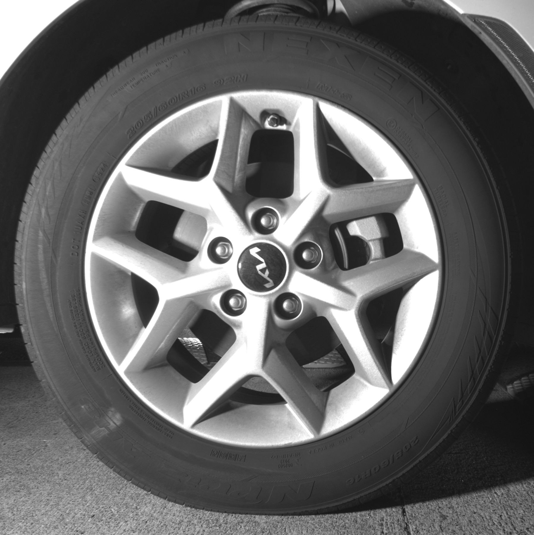 Used 2025 Kia Soul LX w/ LX Technology Package FWD image 13