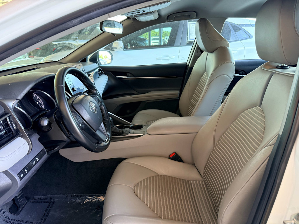 Used 2022 Toyota Camry SE FWD image 11