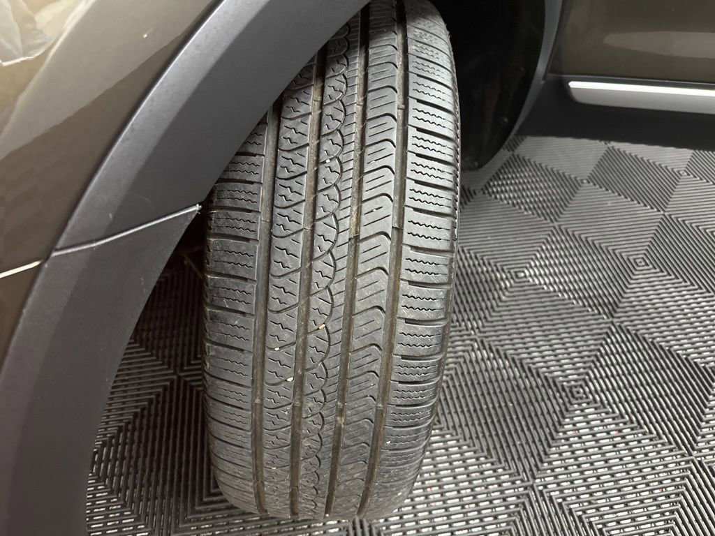 Used 2025 Kia Telluride S image 44