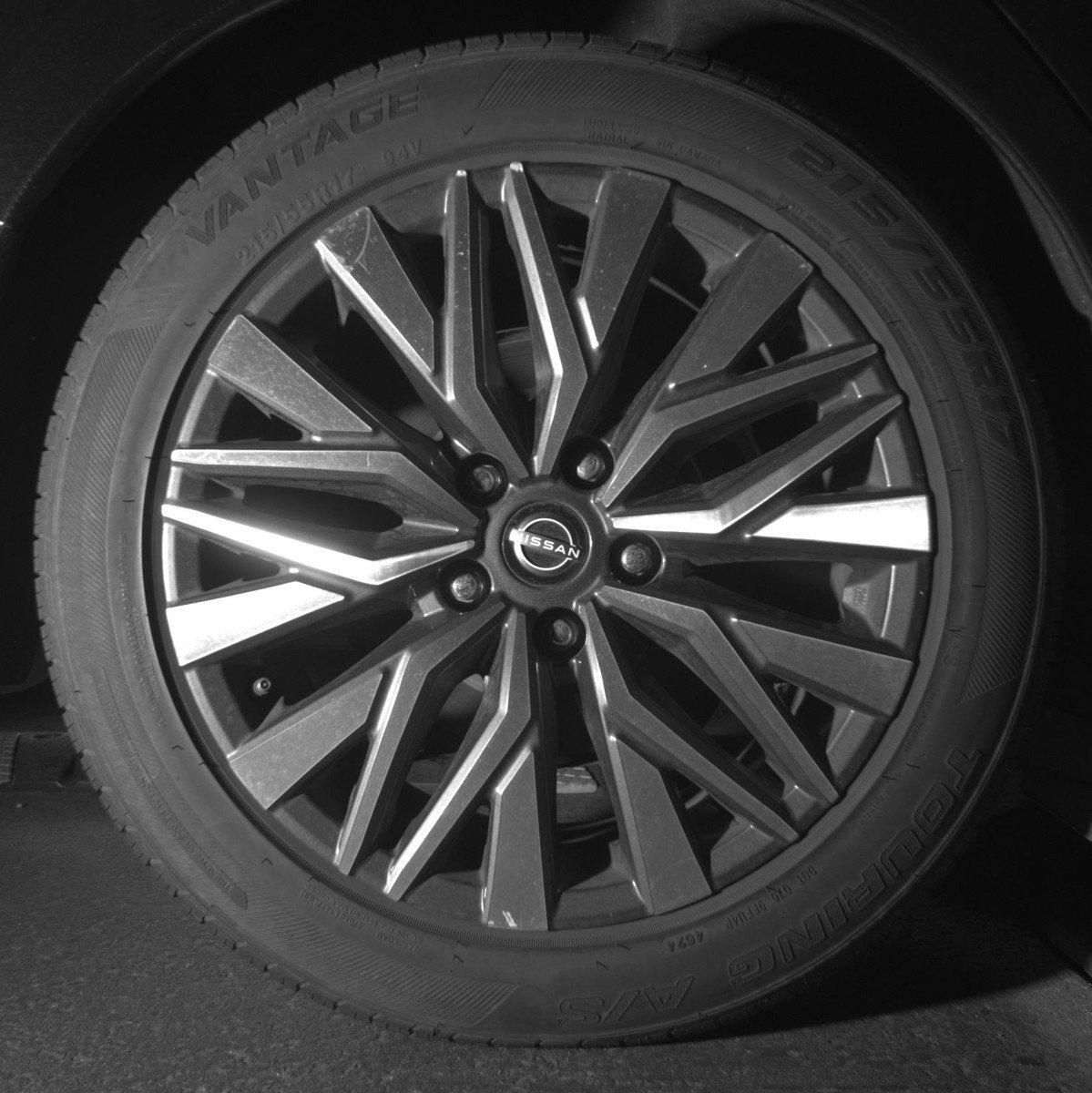 Used 2025 Nissan Altima 2.5 SV image 15