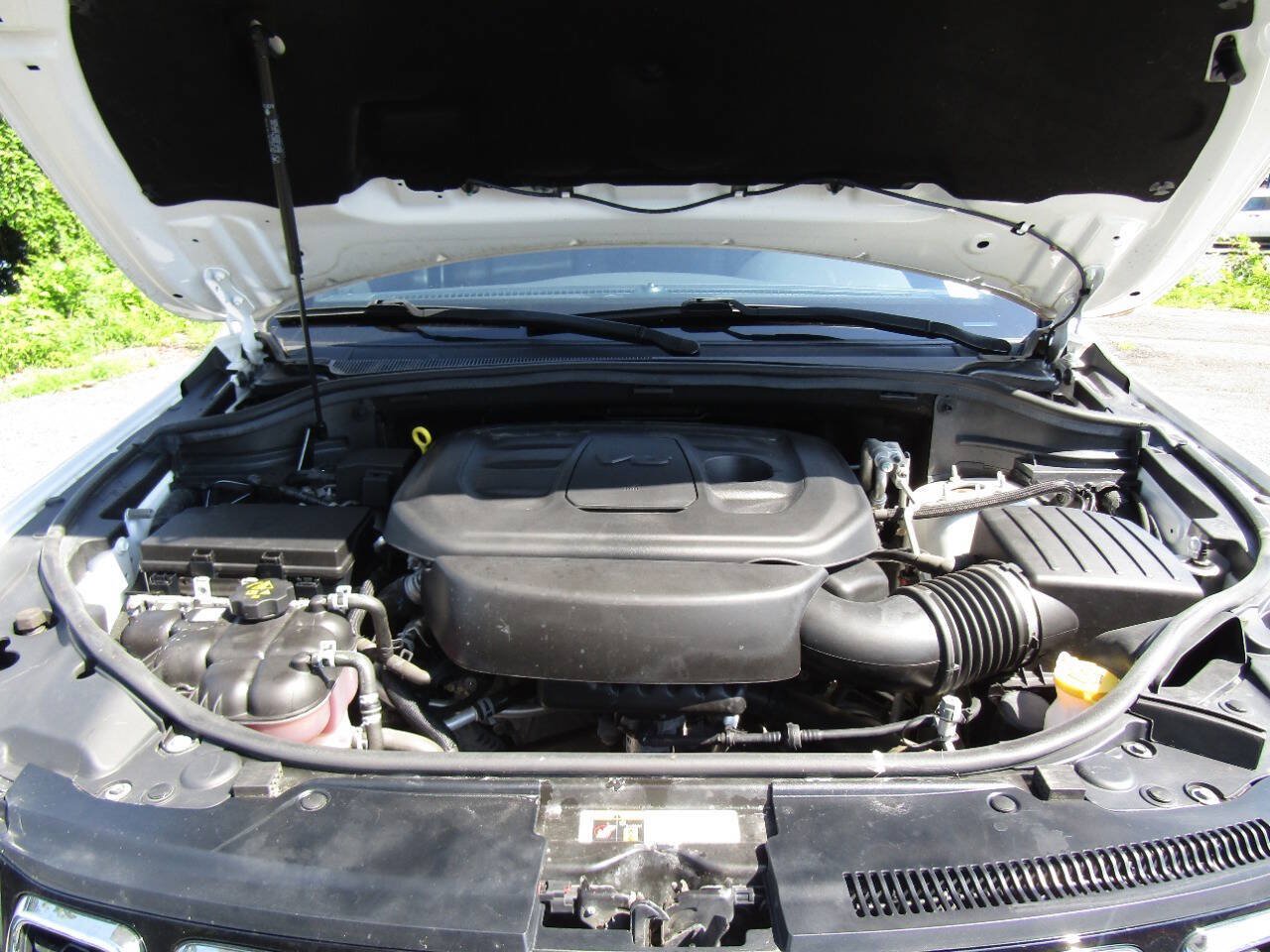 Used 2021 Jeep Grand Cherokee Laredo AWD/4WD image 27