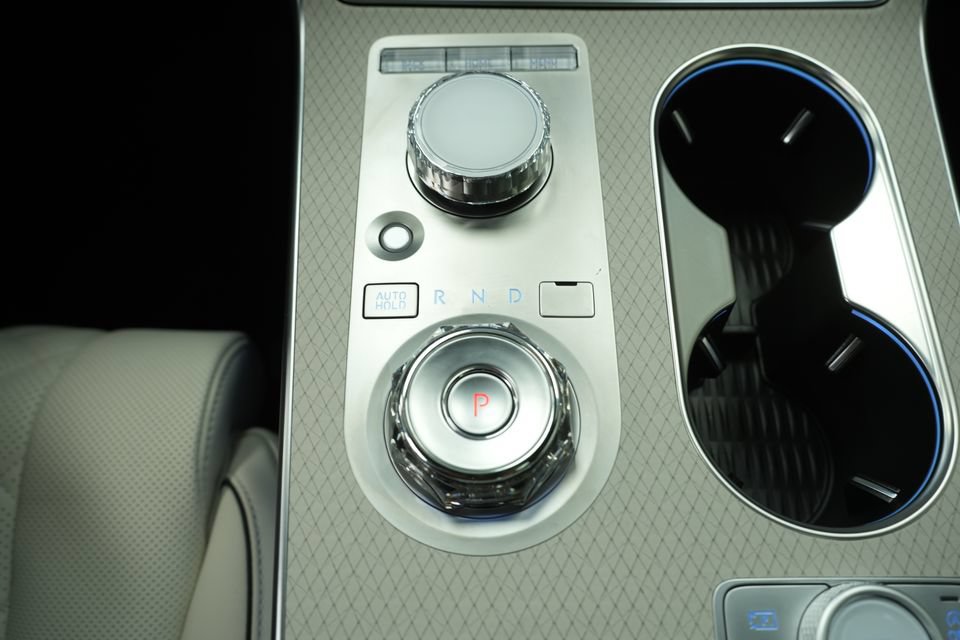 Used 2025 Genesis GV80 3.5T Prestige AWD/4WD image 17