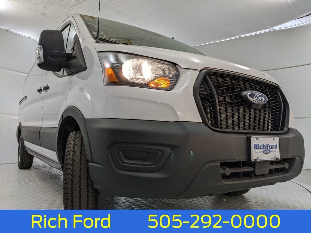 New 2025 Ford Transit 150 Low Roof image 28