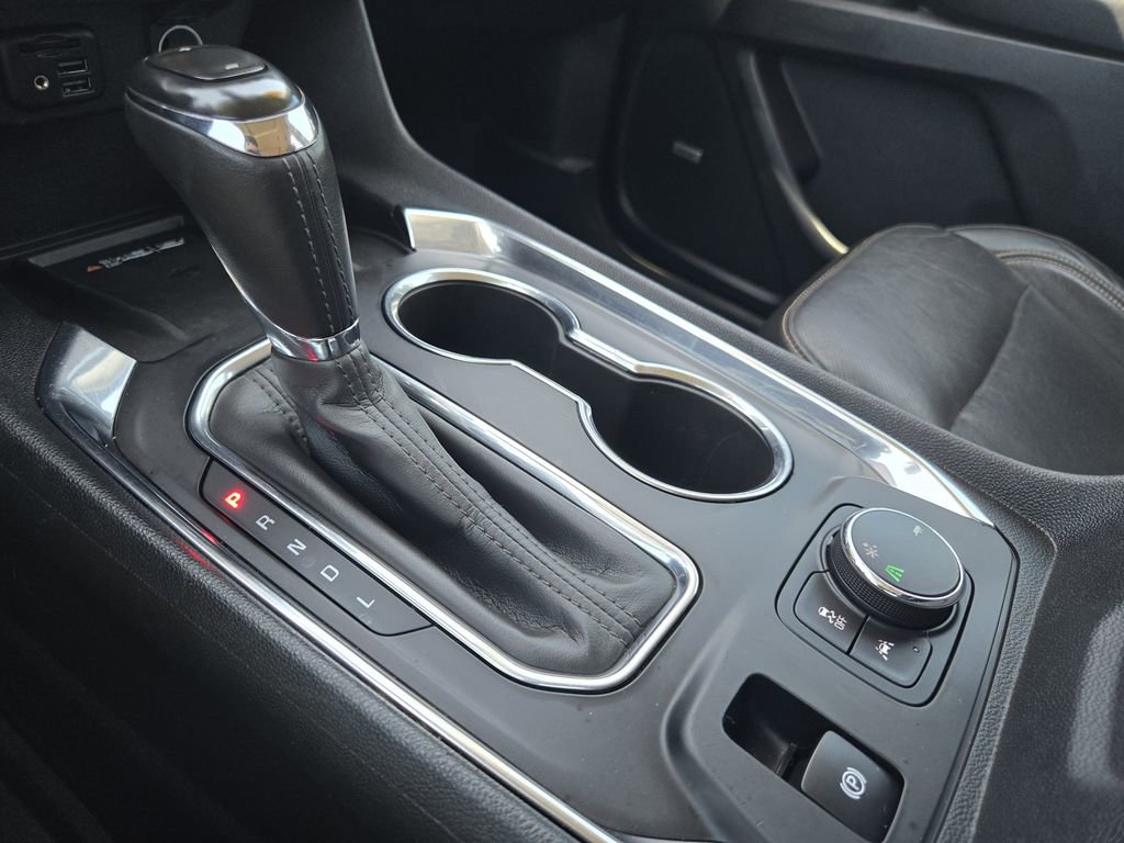 Used 2020 Chevrolet Traverse Premier w/ Redline Edition FWD image 20