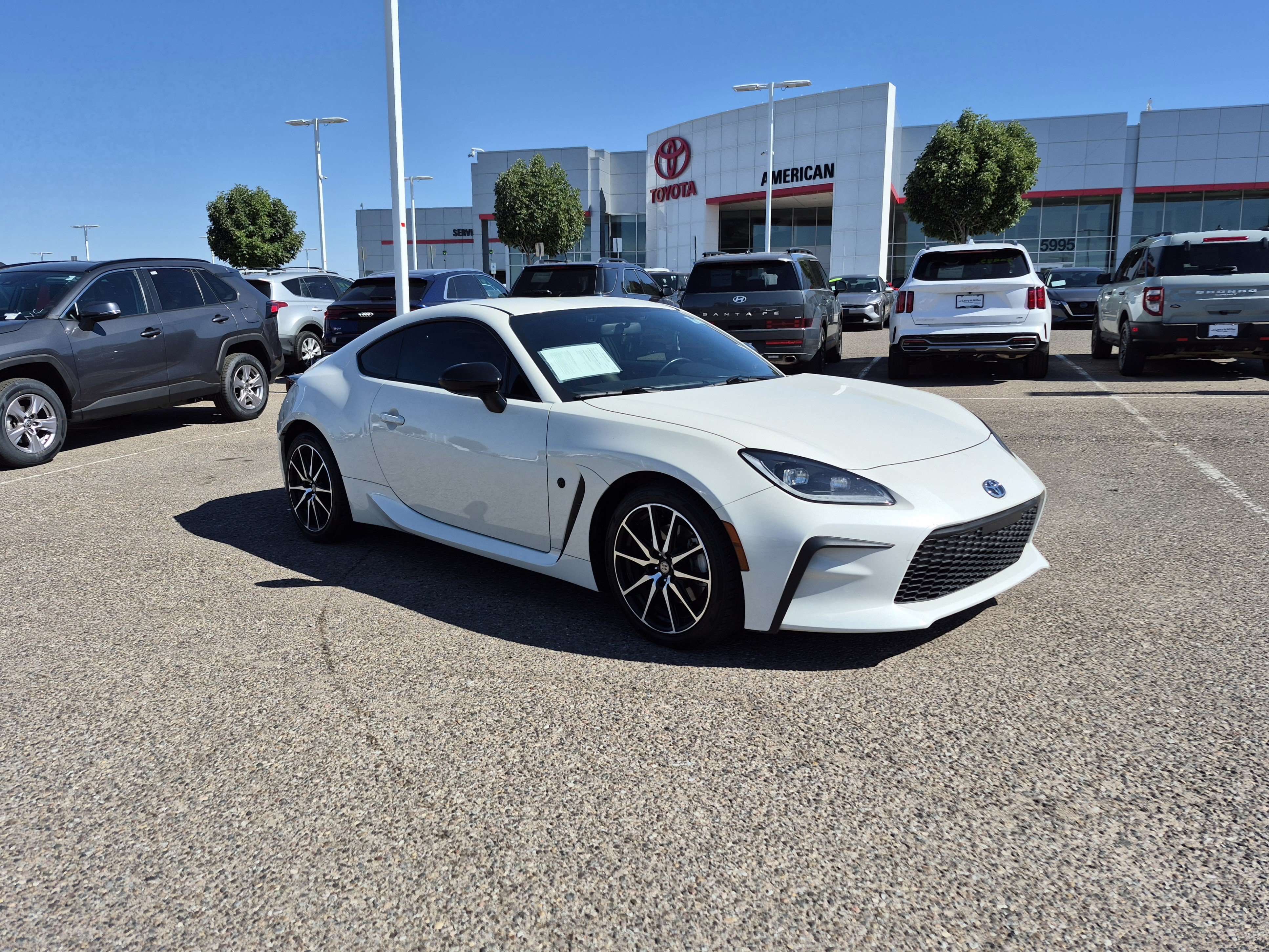 Used 2023 Toyota GR86 RWD image 7
